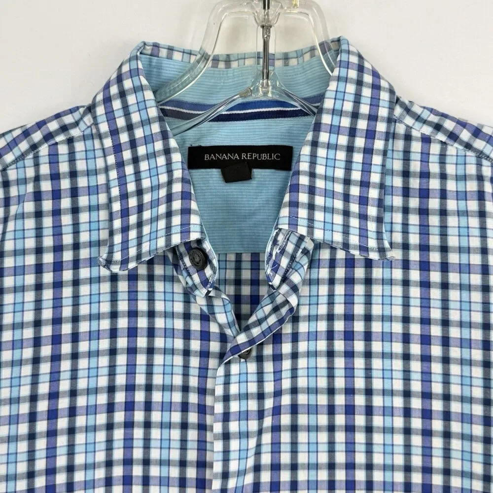 Banana Republic Blue Plaid Woven Short Sleeve Button-Up Shirt Men's Small